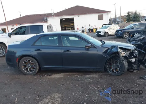 2016 Chrysler 300 300S z USA, uszkodzony, nr VIN 2C3CCAGG7GH270401